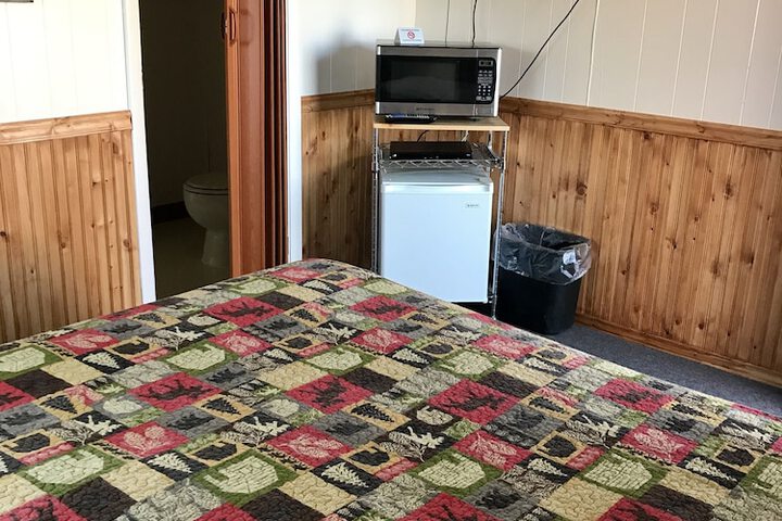 Room 26 of 77
