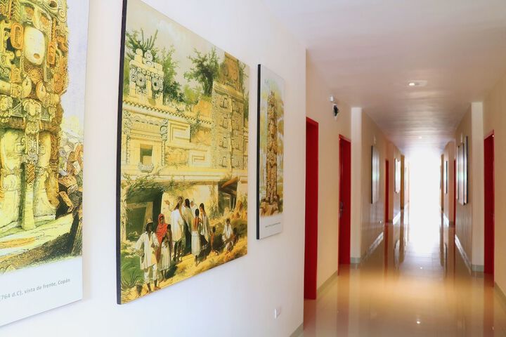 Ballroom/Hall 36 of 52