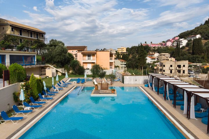 Pools & Facilities