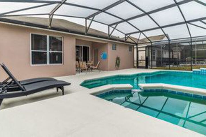 Pool 20 of 24