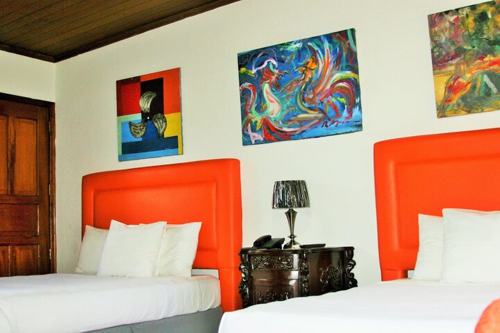 Room 28 of 116
