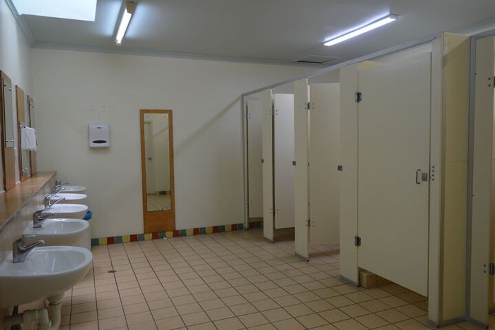 Room 15 of 25