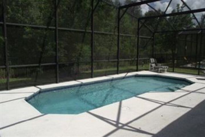 Pool 28 of 33