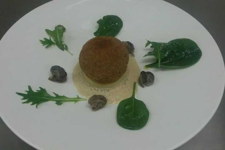 Dining 38 of 61