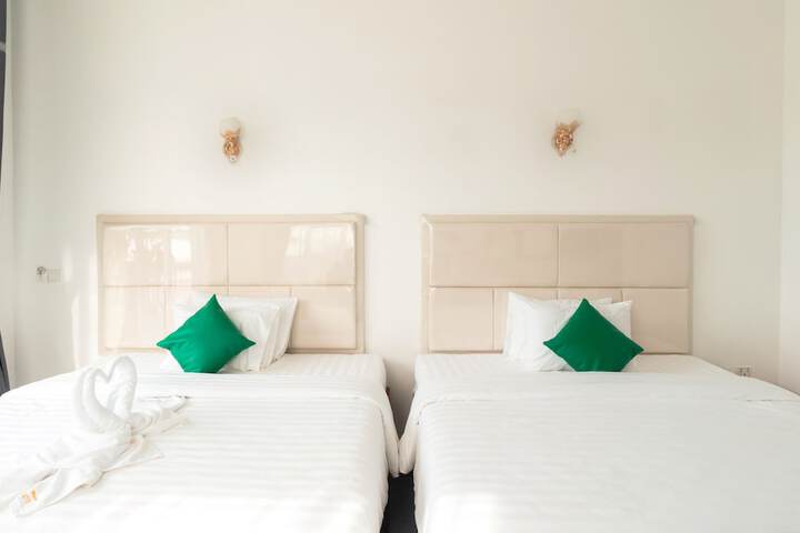 Room 9 of 53