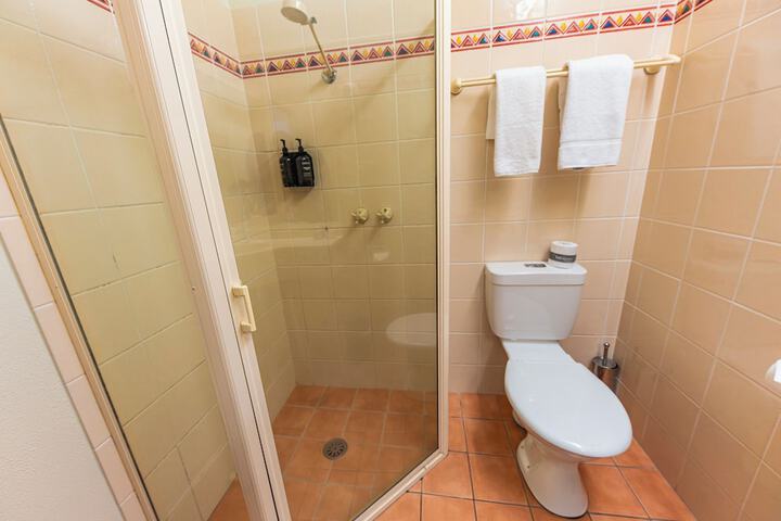 Room 106 of 154