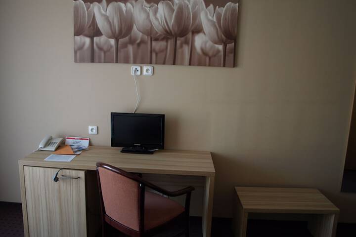 Room 13 of 39