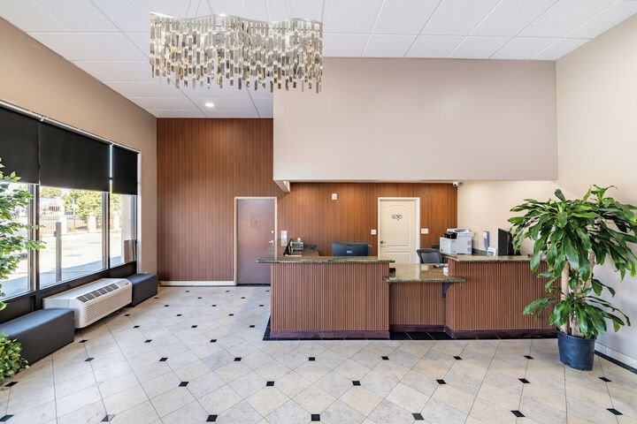 Hotel Interior 3 of 18