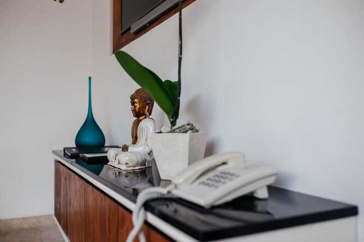 Room 14 of 34