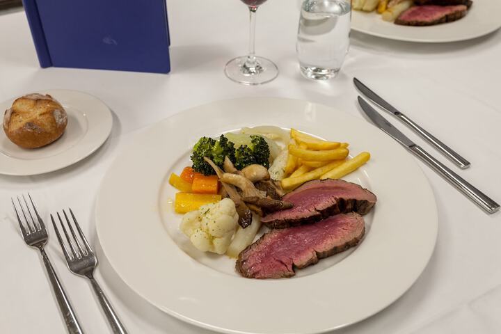 Dining 77 of 98