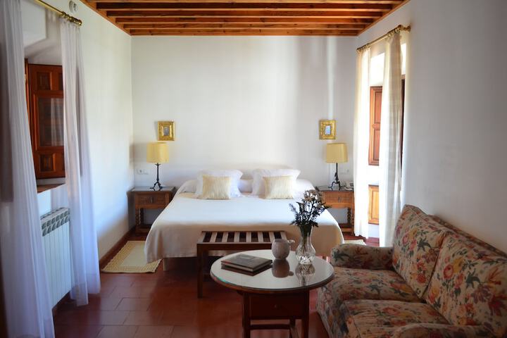 Room 15 of 72