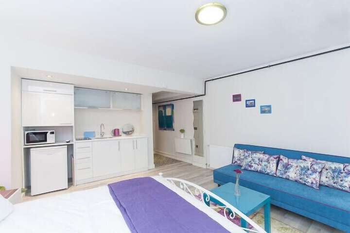 Room 30 of 42