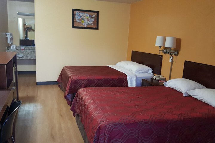 Room 17 of 27