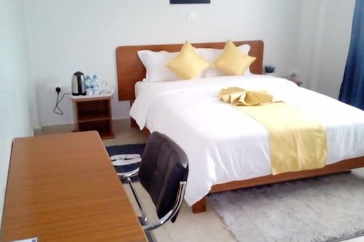 Room 15 of 29