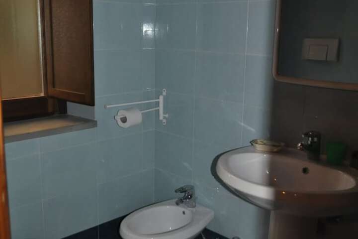 Room 34 of 50