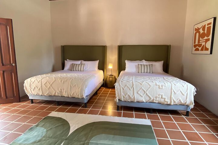 Room 12 of 74