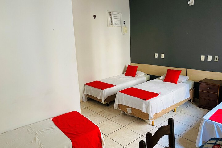 Room 3 of 16