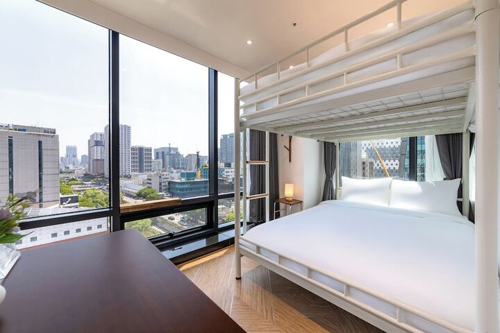 Room 55 of 130