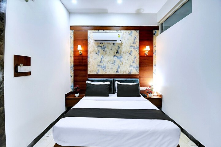 Room 16 of 24