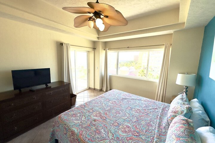 Room 5 of 37