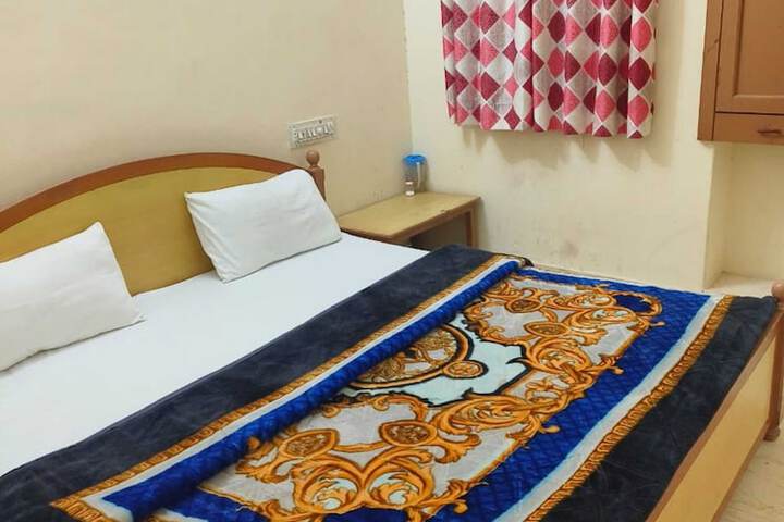 Room 3 of 17