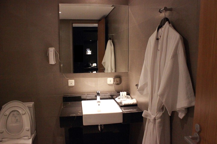 Room 4 of 24