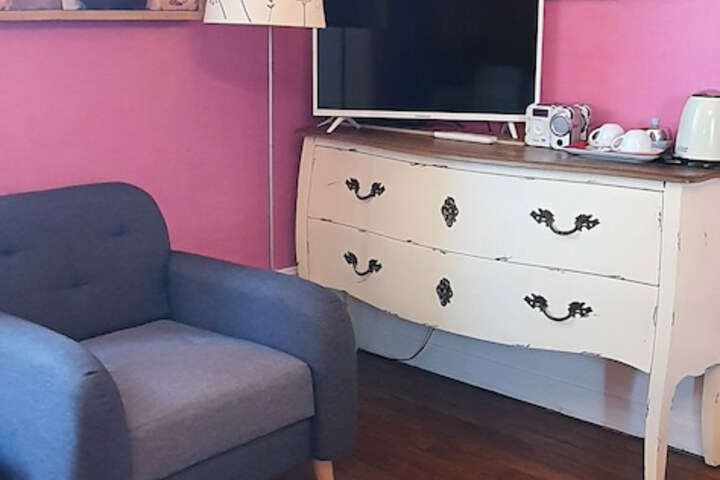 Room 40 of 193