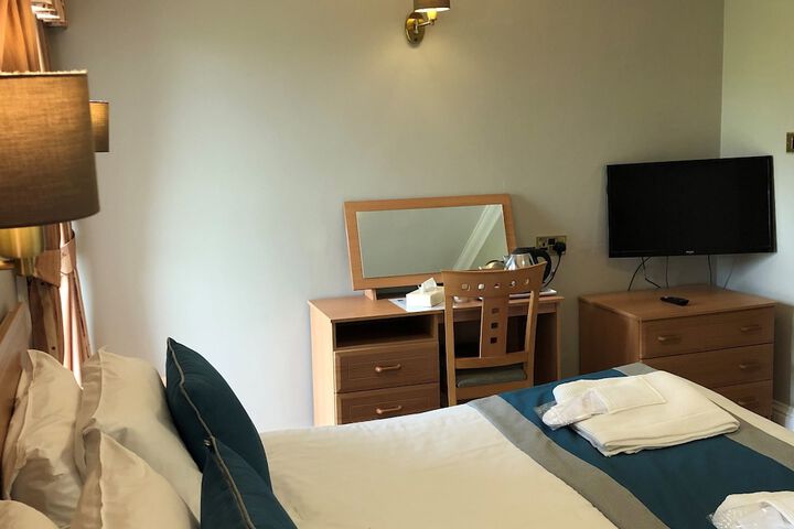 Room 14 of 124