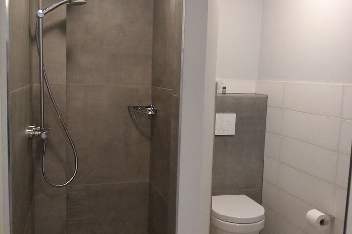 Room 44 of 70