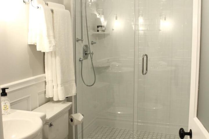 Room 59 of 83