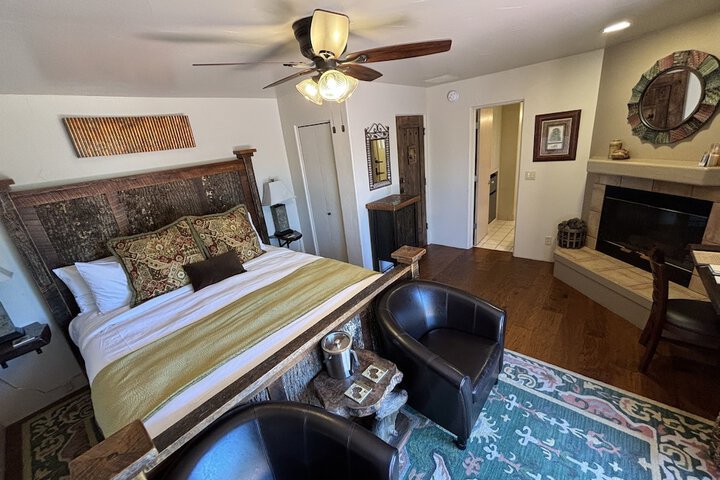 Room 80 of 285