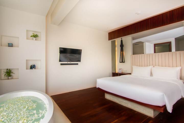 Room 53 of 169