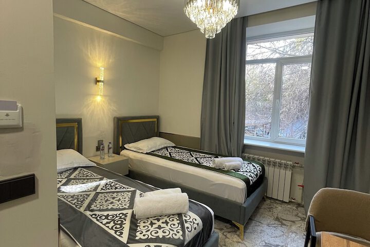 Room 29 of 127