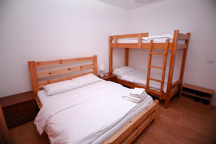 Room 16 of 58