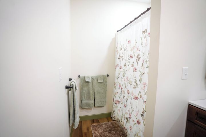 Room 208 of 230