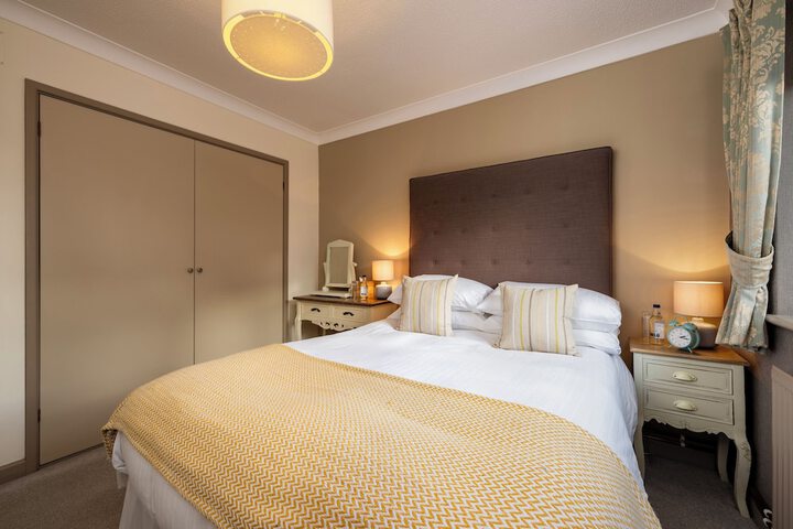 Room 10 of 26