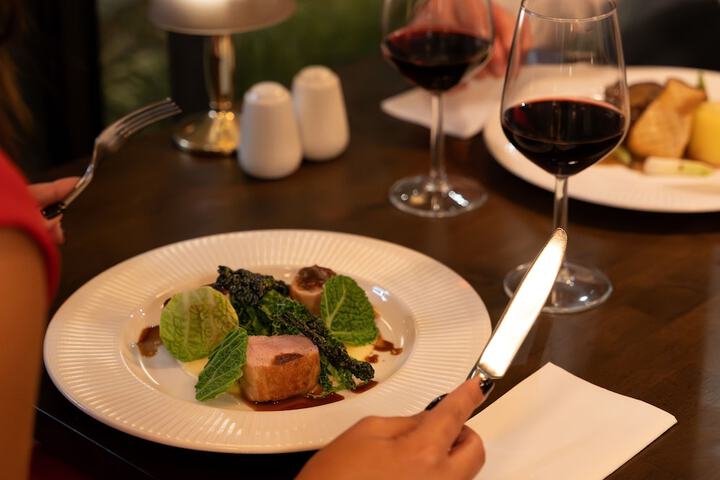 Dining 56 of 83
