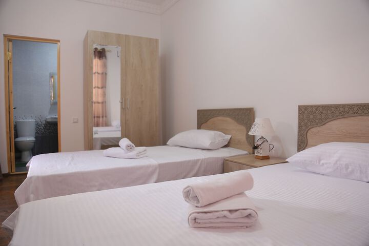 Room 15 of 32