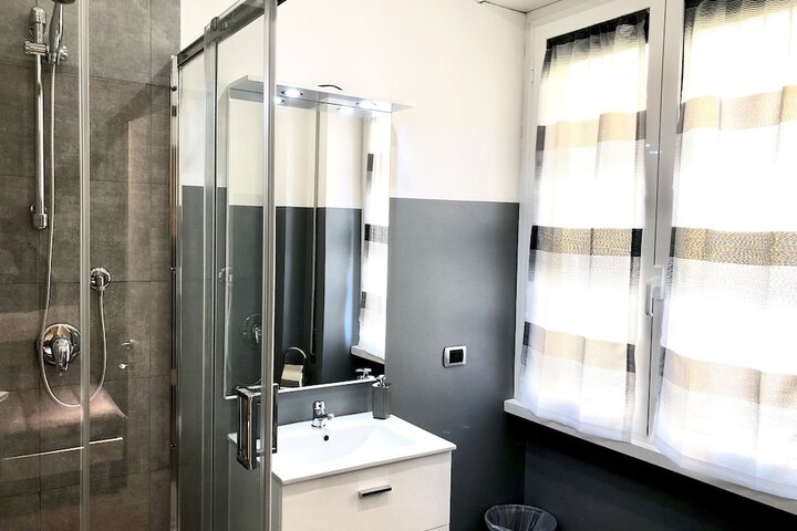 Room 21 of 30