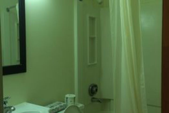 Room 3 of 25