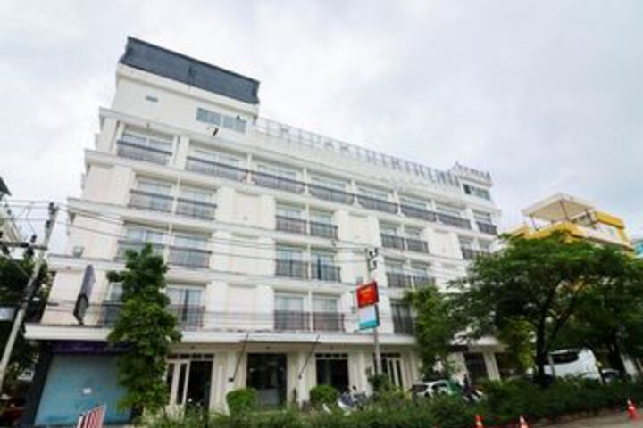 Nida Rooms Turquoise Blue Patong