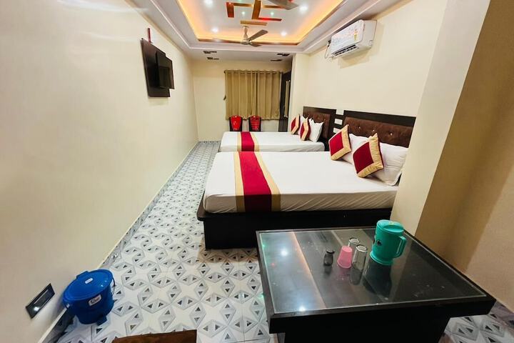 Room 5 of 41
