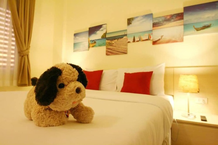 Room 11 of 31