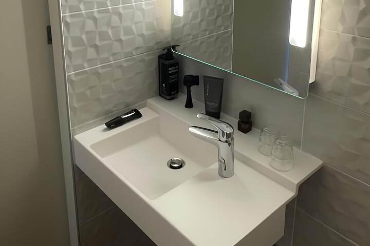 Clean Restrooms