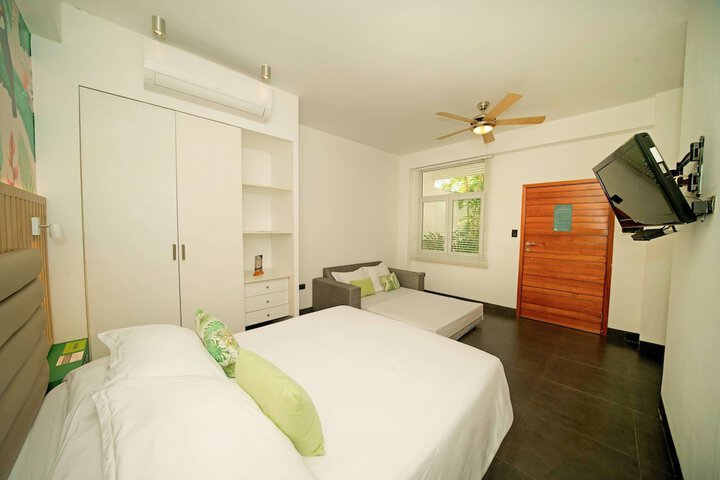 Room 78 of 146