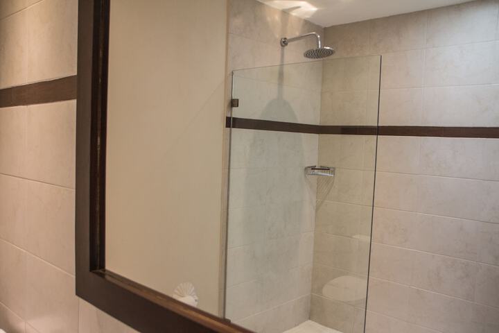 Room 73 of 87