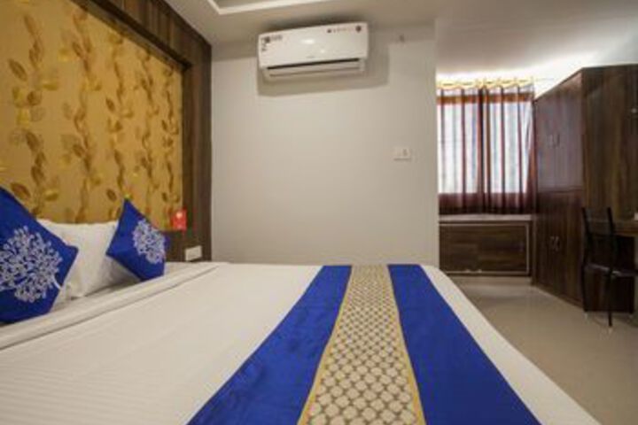 Room 10 of 21