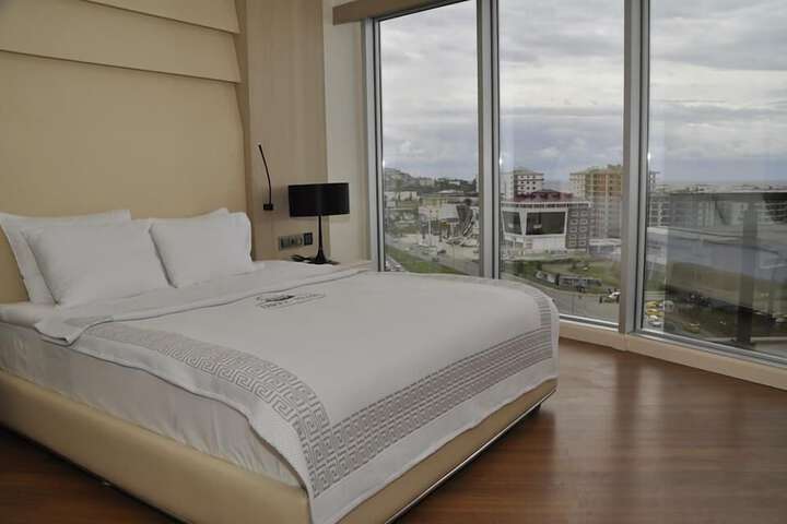 Room 8 of 20