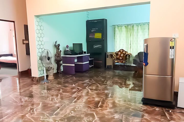 Room 12 of 22
