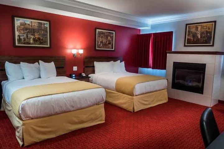 Room 10 of 35